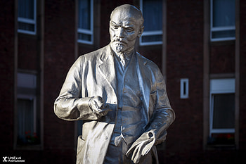 Finding Lenin, graphy exploration, Cultural discovery, Hidden gems HD wallpaper