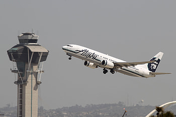 Alaska Airlines, Ex pilot, Drunk, Sentenced HD wallpaper