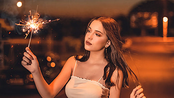 Girl With Sparkle Fireworks, girls, model, outdoors, graphy, firework HD wallpaper