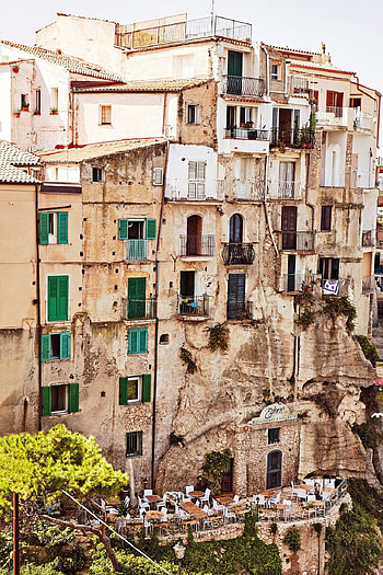 Tropea Italy, Coastal town, Southern Italy HD phone wallpaper