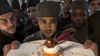 The Hundred-Foot Journey, Culinary excellence, Cultural clash, Heartwarming tale HD wallpaper