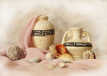 Sand and shells, white, shells, sand, conch shell, creamy, beautiful, spiral, silk, pink, egyptian, vases, ivory, cloth, seashells HD wallpaper