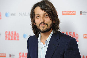 Top people Diego Luna, Popularity ranking, Rising star, A-list talent HD wallpaper