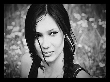 BEAUTY IN B/W, face, black and whit, woman, beauty HD wallpaper