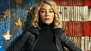 Jennifer Holland Peacemaker HD wallpaper