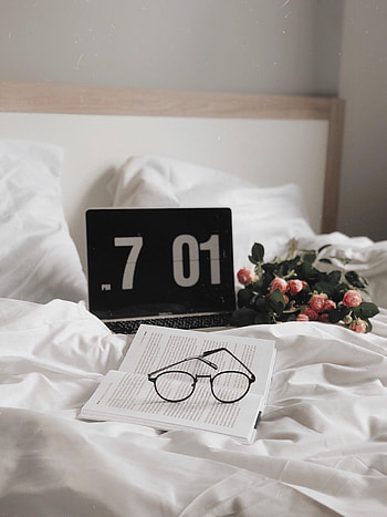 Flowers, Miscellanea, Miscellaneous, Cloth, Book, Notebook, Glasses, Spectacles, Laptop HD phone wallpaper