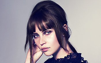Felicity Jones , Posted by Samantha Cunningham HD wallpaper