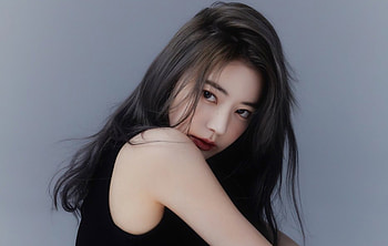 Hybe introduces Miyawaki Sakura, First member, Le Sserafim HD wallpaper