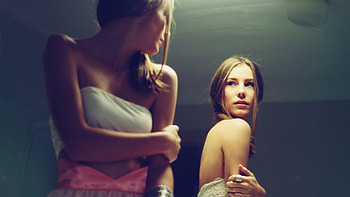 Girl Looking In Mirror, girls, model, backless HD wallpaper