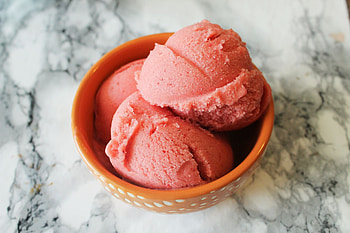 Strawberry banana sorbet, Easy and healthy, Chene Today recipe, Perfect summer treat HD wallpaper