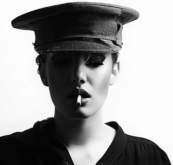 PORTRAIT, abstract, graphy, face, bw, cool, woman, cigarette HD wallpaper