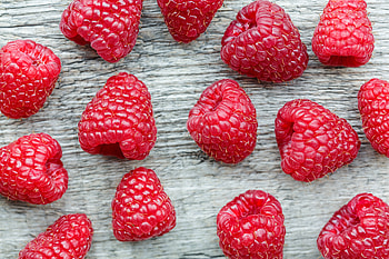 Food, Raspberry, Berries, Fruit, Ripe HD wallpaper