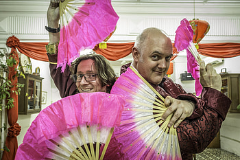 Dara O Briain, Eastbound adventure, Road to Mandalay, Comedy tour HD wallpaper