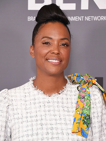 Aisha Taylor, Movies The Talk hosts, Years, Left HD phone wallpaper