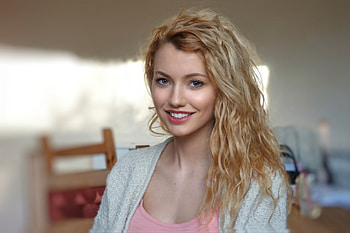 Unknown Model, model, blonde, curly hair, smile, , cute, beautiful, woman, Gorgeous HD wallpaper