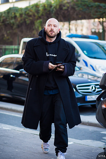 Demna Gvasalia, Celebs, Balenciaga, Designer HD phone wallpaper