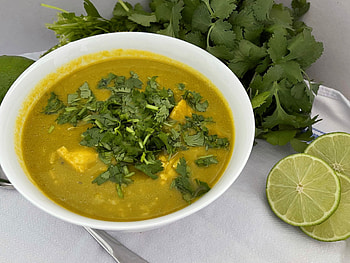 Peruvian cilantro, Seafood soup, Latin American cuisine, Flavorful dish HD wallpaper
