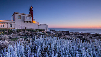 Evening at a Lighthouse in Portugal, atlantic, sunset, ocean, coast, house, sky HD wallpaper