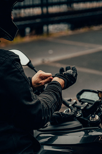 Sports, Motorcyclist, Helmet, Motorcycle, Gloves HD phone wallpaper
