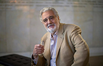 Placido Domingo, Resignation as director, La Opera, Leadership change HD wallpaper