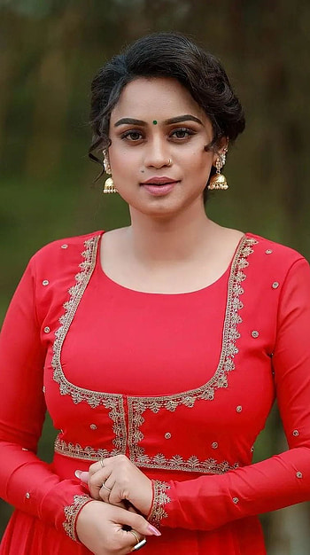 Nakshatra, mallu anchor, gorgeous HD phone wallpaper