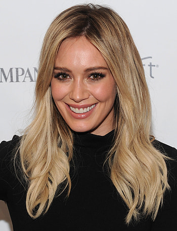 Hilary Duff, Movies star, Celebrity style, Stunning hoots HD phone wallpaper