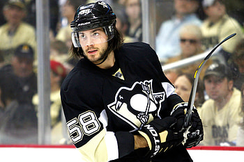 Kris Letang, Health scare, Stroke recovery, Hockey comeback HD wallpaper