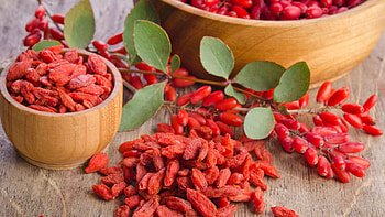 Goji berries benefits, Healthy fruits, Nutrient-packed, Nourishing snacks HD wallpaper