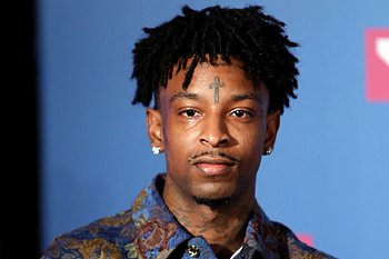 21 Savage, Immigration detention center, Rolling Stone feature, Challenging conditions HD wallpaper