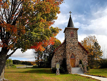 COME TO THE CHURCH IN THE WILD WOOD, trees, wildwood, beautiful, church HD wallpaper
