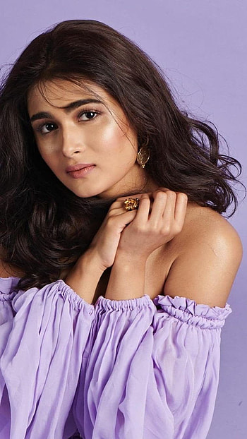 Shalini pandey, telugu actress, cute HD phone wallpaper