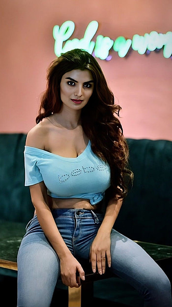Anveshi jain, bollywood actress HD phone wallpaper