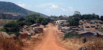 Week one, Lilongwe, With eyes wide open, Juxtaposed living HD wallpaper