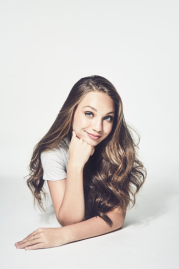Maddie Ziegler, flash graphy, lip HD phone wallpaper