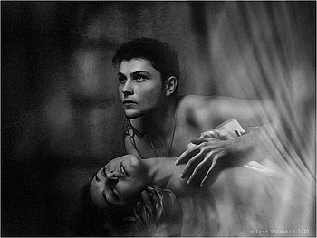 THEATRICAL, emotional, graphy, love, sentimental, bw HD wallpaper