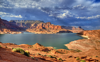 Nature, Sky, Mountains, Clouds, Lake, Shine, Light, Mainly Cloudy, Overcast, Shrubs, Canyons HD wallpaper