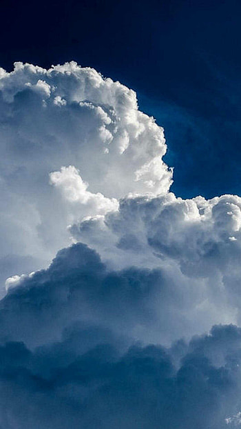 Blue , Serene ambiance, Calmness in the sky, Relaxing visual HD phone wallpaper