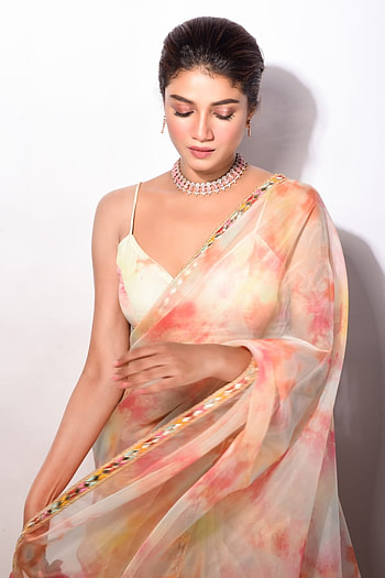 SAURASENI MAITRA, fashion design, pink HD phone wallpaper