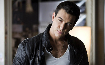 Mario Casas, Captivating , Spanish actor, Impressive looks HD wallpaper