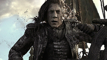 Captain Salazar, Dynamic camera work, Cinematic spectacle, Swashbuckling action HD wallpaper