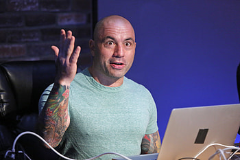 Joe Rogan, Controversial figure, Media scrutiny, Uncompromising personality HD wallpaper