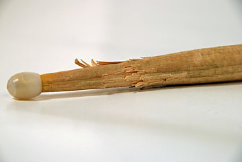 Battered Drumstick, kit, drumming, drum, drumstick, power drumkit, worn, stick HD wallpaper