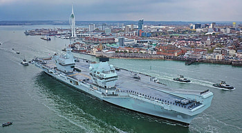 CSG 21 HMS QUEEN ELIZABETH CVA R08 FLAGSHIP WORLD OF WARSHIPS https://www.navylookout.com/tag/csg21/, RN carrier, CIWS, departing HMNB Portsmouth, Merlin Crows nest AEW, May 1 HD wallpaper