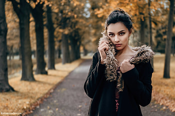 Young Girl Autumn Park graphy , girls, model, autumn, graphy HD wallpaper
