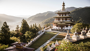 Explore Bhutan with Berner Travel, Expert guides, Customized itineraries, Tailored experiences HD wallpaper