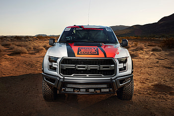Ford F-150 Raptor Race Truck . background . HD wallpaper