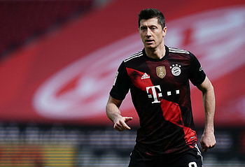 Elber ber Lewandowski, Football legends, Memorable players, Player comparison HD wallpaper