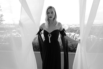 Margot Robbie Vogue Uk Oscar , margot-robbie, celebrities, girls, vogue, monochrome, black-and-white HD wallpaper