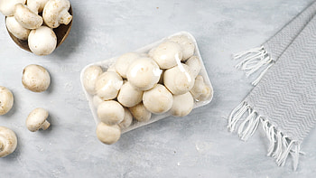 Proper cleaning of mushrooms, Hygienic practice, Cooking essential, Essential kitchen skill HD wallpaper
