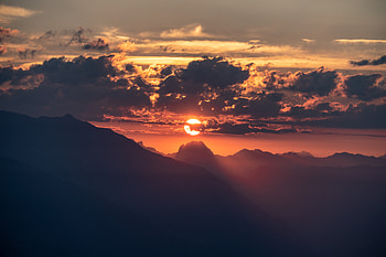 Beautiful Sunrise In Sky , sunrise, beautiful, nature, sky HD wallpaper